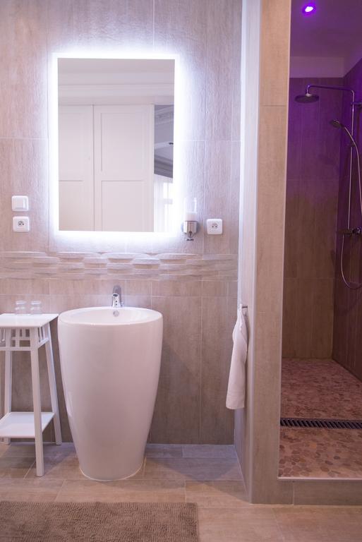 Chic Appart - Sauna Privatif Tourcoing Ruang foto